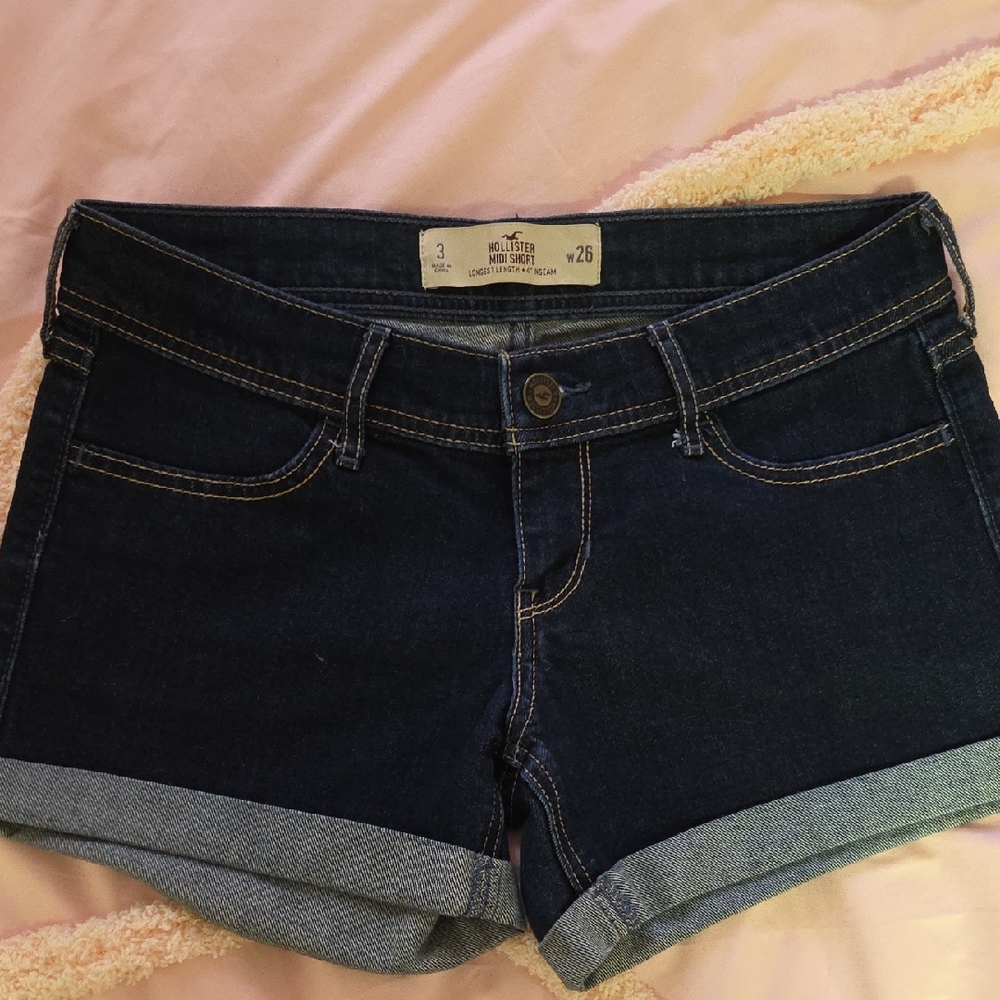 Hollister Dark Wash Denim Cuffed Women's Shorts - Navy